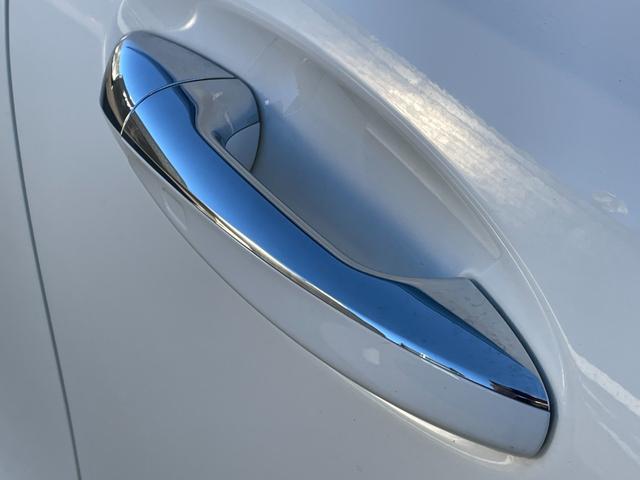 GLB GLB200d AMGライン ナビゲーションPKG AMGライン ワンオーナー アンビエントライト オートハイビーム シートヒーター 電動リアゲート 360°カメラ レーダーセーフティーPKG ETC LEDラ(50枚目)