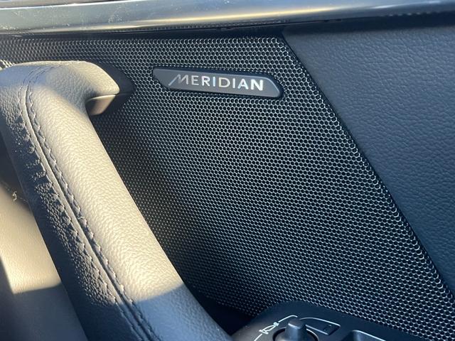 Fタイプ R-ダイナミック クーペ MERIDIANスピーカー 純正ナビ(Bluetooth/AppleCarPlay/USB/フルセグ) ハーフレザー パワーシート ACC 横滑り防止装置 純正20インチアルミホイール 電動リアゲート(31枚目)