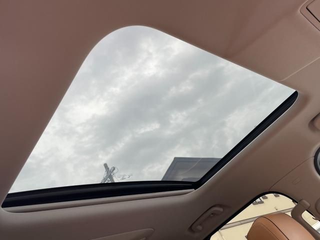 ディスカバリー HSE サンルーフ MERIDIANスピーカー シートパック エアサスペンション シートヒーター 純正ナビ(Bluetooth/AppleCarPlay/AndroidAuto/USB) BLIS ACC(5枚目)