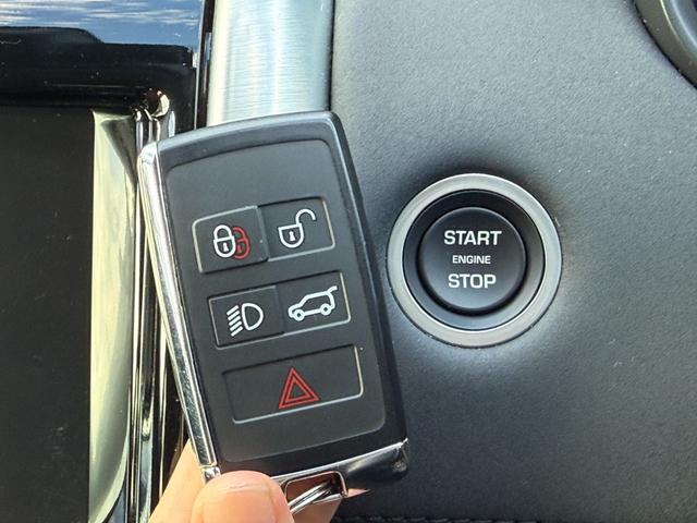 ディスカバリー HSE サンルーフ MERIDIANスピーカー シートパック エアサスペンション シートヒーター 純正ナビ(Bluetooth/AppleCarPlay/AndroidAuto/USB) BLIS ACC(6枚目)