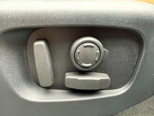 ディスカバリー HSE サンルーフ MERIDIANスピーカー シートパック エアサスペンション シートヒーター 純正ナビ(Bluetooth/AppleCarPlay/AndroidAuto/USB) BLIS ACC(30枚目)