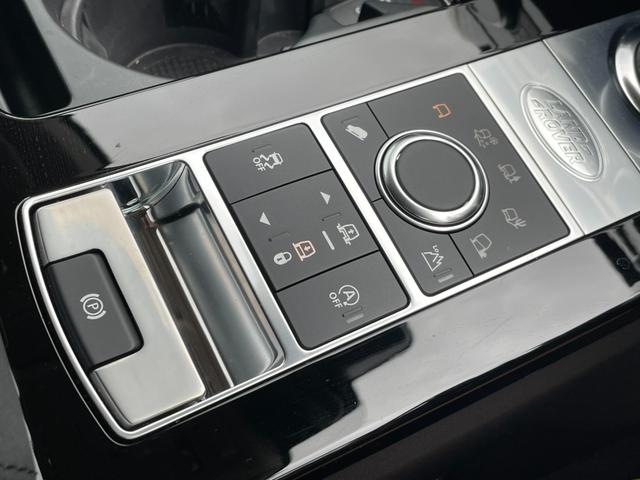 ディスカバリー HSE サンルーフ MERIDIANスピーカー シートパック エアサスペンション シートヒーター 純正ナビ(Bluetooth/AppleCarPlay/AndroidAuto/USB) BLIS ACC(32枚目)