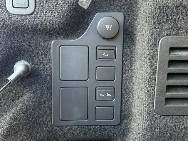 ディスカバリー HSE サンルーフ MERIDIANスピーカー シートパック エアサスペンション シートヒーター 純正ナビ(Bluetooth/AppleCarPlay/AndroidAuto/USB) BLIS ACC(35枚目)