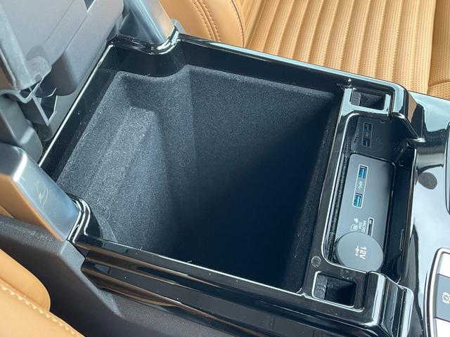 ディスカバリー HSE サンルーフ MERIDIANスピーカー シートパック エアサスペンション シートヒーター 純正ナビ(Bluetooth/AppleCarPlay/AndroidAuto/USB) BLIS ACC(38枚目)