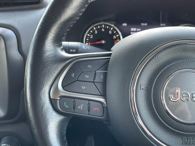 ジープ・レネゲード リミテッド 黒革 パワーシート シートヒーター 純正ナビ(Bluetooth/AppleCarPlay/AUX/USB/フルセグ) ACC 衝突被害軽減システム ステアリングヒーター ブラインドスポットモニター(14枚目)