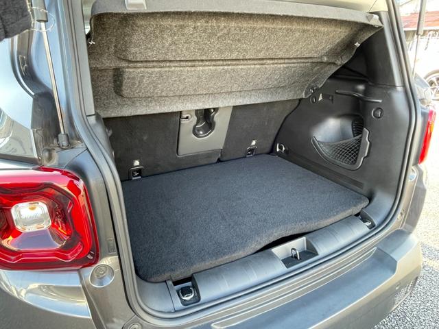 ジープ・レネゲード リミテッド 黒革 パワーシート シートヒーター 純正ナビ(Bluetooth/AppleCarPlay/AUX/USB/フルセグ) ACC 衝突被害軽減システム ステアリングヒーター ブラインドスポットモニター(41枚目)