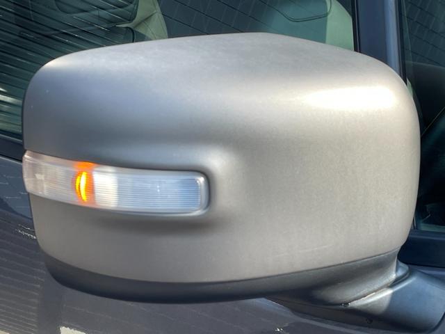 ジープ・レネゲード リミテッド 黒革 パワーシート シートヒーター 純正ナビ(Bluetooth/AppleCarPlay/AUX/USB/フルセグ) ACC 衝突被害軽減システム ステアリングヒーター ブラインドスポットモニター(43枚目)