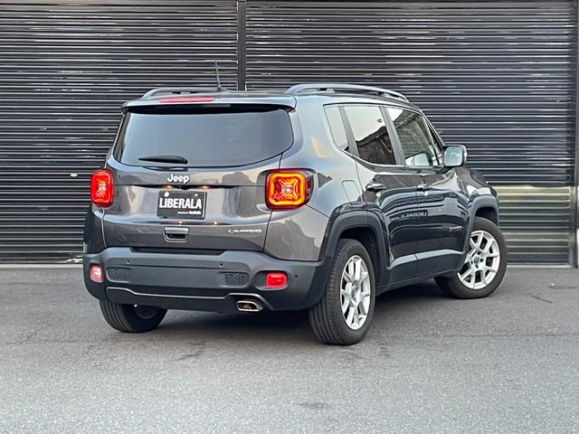 ジープ・レネゲード リミテッド 黒革 パワーシート シートヒーター 純正ナビ(Bluetooth/AppleCarPlay/AUX/USB/フルセグ) ACC 衝突被害軽減システム ステアリングヒーター ブラインドスポットモニター(47枚目)