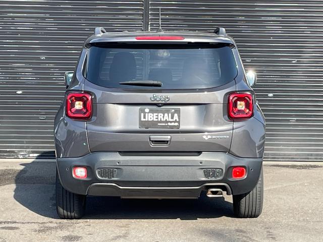 ジープ・レネゲード リミテッド 黒革 パワーシート シートヒーター 純正ナビ(Bluetooth/AppleCarPlay/AUX/USB/フルセグ) ACC 衝突被害軽減システム ステアリングヒーター ブラインドスポットモニター(49枚目)