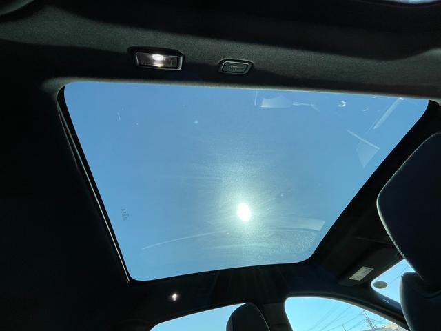 Eペイス R‐ダイナミック SE 250PS SR 本革 HUD BSM MERIDIAN 電動リア 純正ナビ(BT/CarPlay/フルセグ) 360°カメラ ACC LKA パーキングアシスト パワーシート シートヒーター ETC ドラレコ(5枚目)