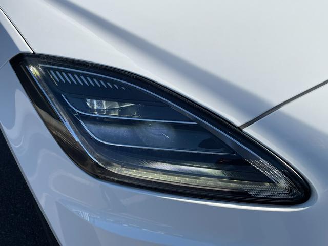 Eペイス R‐ダイナミック SE 250PS SR 本革 HUD BSM MERIDIAN 電動リア 純正ナビ(BT/CarPlay/フルセグ) 360°カメラ ACC LKA パーキングアシスト パワーシート シートヒーター ETC ドラレコ(52枚目)