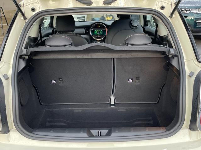 ＭＩＮＩ ヴィクトリア　インテリジェントセーフティ　純正ナビ（ＡＭ／ＦＭ／Ｂｌｕｅｔｏｏｔｈ／ＡＵＸ）　キーレスキー　ＥＴＣ　ドライブレコーダー　純正フロアマット　純正１５インチアルミホイール　フロントフォグランプ（46枚目）