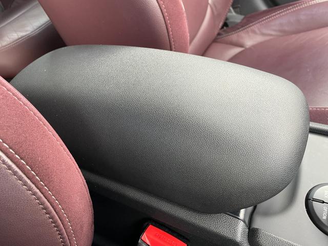 ＭＩＮＩ クーパーＳ　クラブマン　ＨＵＤ　メモリー付きパワーシート　シートヒーター　純正ナビ　ＴＶ　バックカメラ　　ハーフレザー　クルーズコントロール　純正ＡＷ付き冬タイヤ有り　ＥＴＣ　ＬＥＤヘッドライト　アンビエントライト（36枚目）