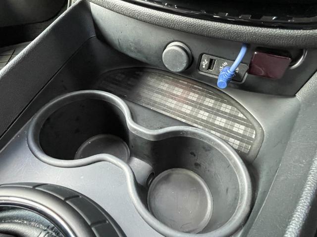 ＭＩＮＩ クーパーＳ　クラブマン　ＨＵＤ　メモリー付きパワーシート　シートヒーター　純正ナビ　ＴＶ　バックカメラ　　ハーフレザー　クルーズコントロール　純正ＡＷ付き冬タイヤ有り　ＥＴＣ　ＬＥＤヘッドライト　アンビエントライト（39枚目）