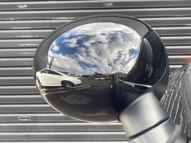 ＭＩＮＩ クーパーＳ　クラブマン　ＨＵＤ　メモリー付きパワーシート　シートヒーター　純正ナビ　ＴＶ　バックカメラ　　ハーフレザー　クルーズコントロール　純正ＡＷ付き冬タイヤ有り　ＥＴＣ　ＬＥＤヘッドライト　アンビエントライト（51枚目）