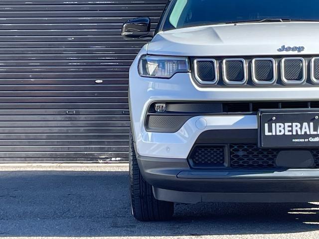 ジープ・コンパス ロンジチュード　４×４　５０台限定　ワンオーナー　ハーフレザーシート　ルーフレール　純正ナビ　ＡＣＣ　ＥＳＣ　ＬＫＡ　ＢＳＭ　パーキングアシスト　衝突被害軽減システム　盗難防止装置　オートハイビームヘッドライト　Ｂカメラ（56枚目）