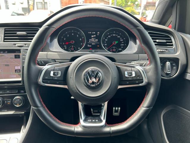 ゴルフＧＴＩ ベースグレード　アダプティブクルーズコントロール　ＤｉｓｃｏｖｅｒＰｒｏナビ　バックカメラ　フルセグ　パークパイロット　オプション１８インチＡＷ　プリクラッシュセーフティー　レーンキープアシスト　ＥＴＣ２．０（12枚目）