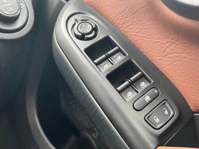 ５００Ｘ クロス　茶革　ＢＳＭ　ディスプレイオーディオ（Ｂｌｕｅｔｏｏｔｈ／ＣａｒＰｌａｙ）　ＡＥＢ　Ｂカメラ　ＡＣＣ　レーンキープアシスト　Ｐアシスト　スマートキー　Ｐシート　シートヒーター　パドルシフト　ＥＴＣ（26枚目）