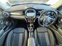MINI クーパーS John Cooper Worksレザーステアリング 18インチ アロイホイールコーンスポークホワイト ツートーンカラー MINIコネクト クルーズコントロール DSC スタンダードスポーツシート 中古車画像_4