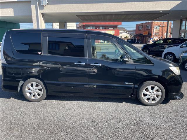 セレナ ハイウェイスターG S-ハイブリッド エアロモード(9枚目)