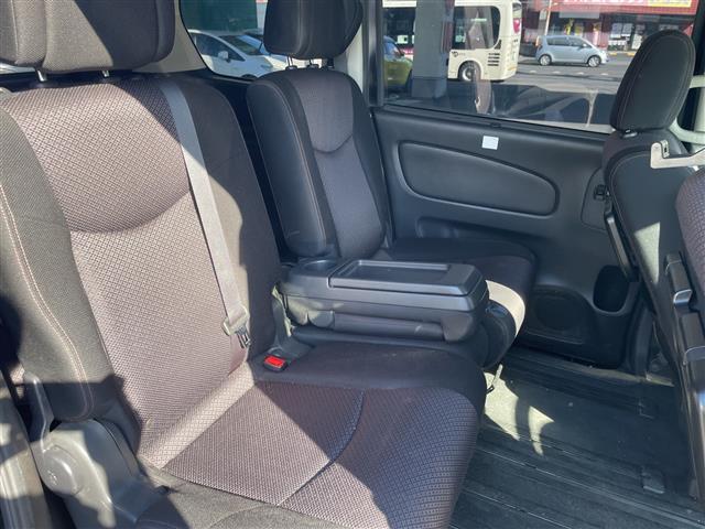 セレナ ハイウェイスターG S-ハイブリッド エアロモード(23枚目)