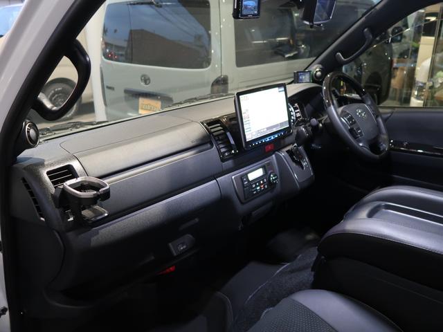 ハイエースバン スーパーGL ダークプライムII 特別低金利2.4% スーパーGL ダークプライム2 パールホワイト 高さ調整式ベットキット アルパイン:11インチBIG-X、12.8フリップダウンモニター、ピラースピーカー 天井スピーカー バットテ(10枚目)