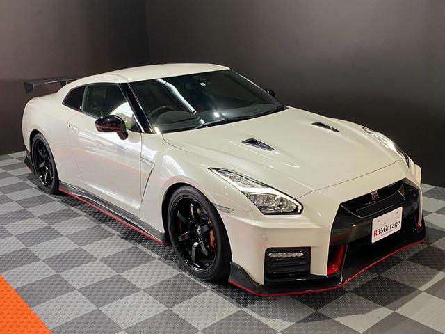 ＧＴ－Ｒ ニスモ　ＴＶキャンセラー　ミラー型レーダー　ドラレコ前　ＢＯＳＥサウンド　ＮＩＳＭＯ専用２０インチレイズ　クルーズコントロール　ハーフレザーシート　ＥＴＣ　バックカメラ（5枚目）