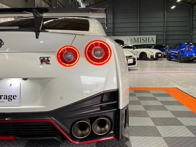 ＧＴ－Ｒ ニスモ　ＴＶキャンセラー　ミラー型レーダー　ドラレコ前　ＢＯＳＥサウンド　ＮＩＳＭＯ専用２０インチレイズ　クルーズコントロール　ハーフレザーシート　ＥＴＣ　バックカメラ（13枚目）