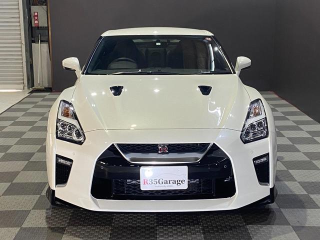 ＧＴ－Ｒ プレミアムエディション　日産新エンブレム　レイズ製２０インチアルミ鍛造ホイール　ＦＵＪＩＴＵＢＯ製チタンマフラー　ＥＴＣ　バックカメラ　ＢＯＳＥサウンドシステム　ドライブレコーダー前後　パワーシート　クルーズコントロール（8枚目）