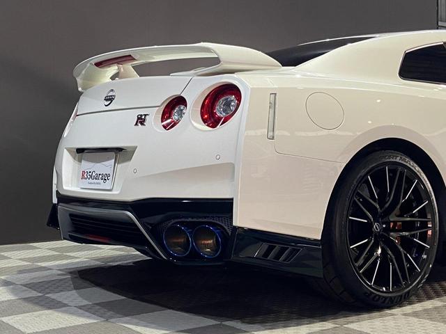 ＧＴ－Ｒ プレミアムエディション　日産新エンブレム　レイズ製２０インチアルミ鍛造ホイール　ＦＵＪＩＴＵＢＯ製チタンマフラー　ＥＴＣ　バックカメラ　ＢＯＳＥサウンドシステム　ドライブレコーダー前後　パワーシート　クルーズコントロール（14枚目）