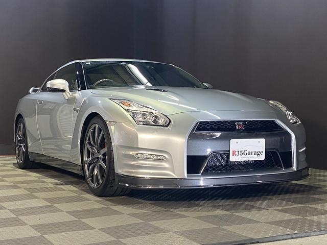 ＧＴ－Ｒ ブラックエディション　ニスモスポーツリセッティング　ドライブレコーダー前　ＲＥＣＡＲＯ製ハーフレザーシート　ブレンボ製ブレーキキャリパー　バックカメラ（2枚目）