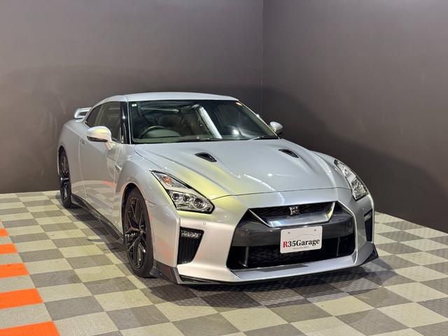 ＧＴ－Ｒ プレミアムエディション　ワンオーナー／ファッショナブルインテリア（アーバンブラック）／ＳＲＳサイドエアバック／プライバシーガラス／ＢＯＳＥサウンドシステム／純正２０インチアルミホイール（5枚目）