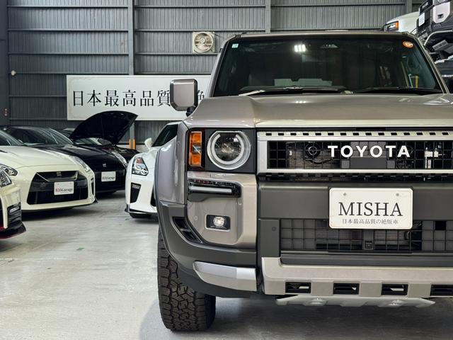 ランドクルーザー250 VX MODELLISTAエアロ装着/丸目型LEDヘッドランプ/20インチアルミホイール&タイヤセット/デジタルインナーミラー/チルト&スライド電動ムーンルーフ/フロアマット(8枚目)