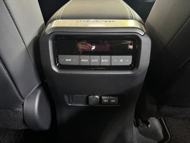 ランドクルーザー250 VX MODELLISTAエアロ装着/丸目型LEDヘッドランプ/20インチアルミホイール&タイヤセット/デジタルインナーミラー/チルト&スライド電動ムーンルーフ/フロアマット(65枚目)