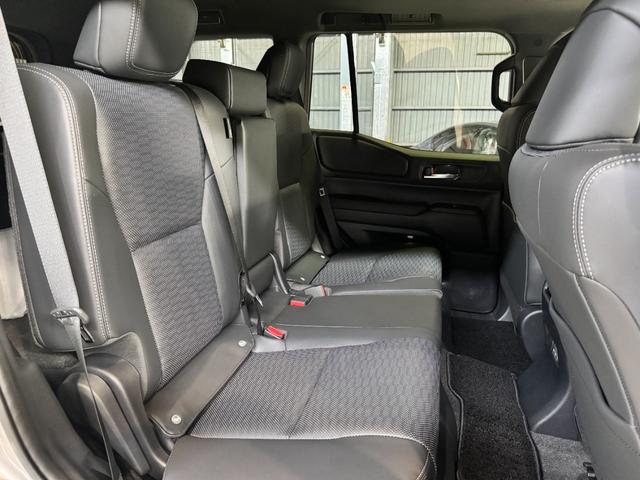 ランドクルーザー250 VX MODELLISTAエアロ装着/丸目型LEDヘッドランプ/20インチアルミホイール&タイヤセット/デジタルインナーミラー/チルト&スライド電動ムーンルーフ/フロアマット(67枚目)