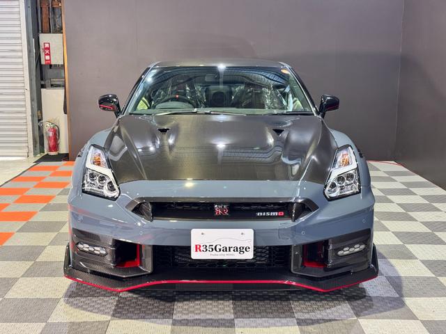 GT-R ニスモ スペシャルエディション 最終MY25モデル/専用RECARO製カーボンバックバケットシート/専用カーボン製エンジンフード//NISMO専用サスペンション/専用カーボンセラミックブレーキ/専用レイズ製アルミホイール(5枚目)