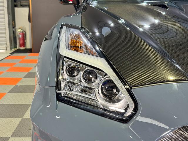 GT-R ニスモ スペシャルエディション 最終MY25モデル/専用RECARO製カーボンバックバケットシート/専用カーボン製エンジンフード//NISMO専用サスペンション/専用カーボンセラミックブレーキ/専用レイズ製アルミホイール(9枚目)