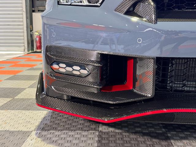 GT-R ニスモ スペシャルエディション 最終MY25モデル/専用RECARO製カーボンバックバケットシート/専用カーボン製エンジンフード//NISMO専用サスペンション/専用カーボンセラミックブレーキ/専用レイズ製アルミホイール(10枚目)