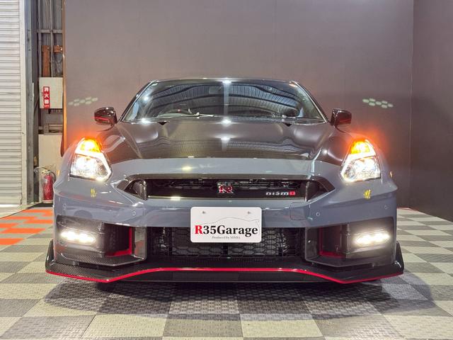 GT-R ニスモ スペシャルエディション 最終MY25モデル/専用RECARO製カーボンバックバケットシート/専用カーボン製エンジンフード//NISMO専用サスペンション/専用カーボンセラミックブレーキ/専用レイズ製アルミホイール(13枚目)