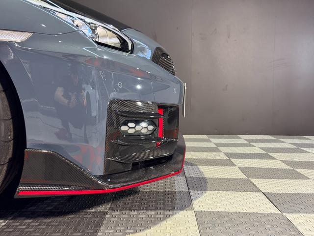 GT-R ニスモ スペシャルエディション 最終MY25モデル/専用RECARO製カーボンバックバケットシート/専用カーボン製エンジンフード//NISMO専用サスペンション/専用カーボンセラミックブレーキ/専用レイズ製アルミホイール(15枚目)