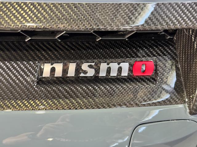GT-R ニスモ スペシャルエディション 最終MY25モデル/専用RECARO製カーボンバックバケットシート/専用カーボン製エンジンフード//NISMO専用サスペンション/専用カーボンセラミックブレーキ/専用レイズ製アルミホイール(20枚目)