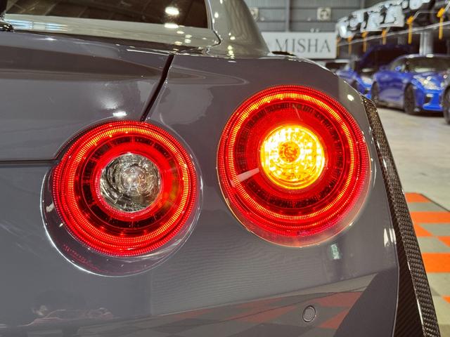 GT-R ニスモ スペシャルエディション 最終MY25モデル/専用RECARO製カーボンバックバケットシート/専用カーボン製エンジンフード//NISMO専用サスペンション/専用カーボンセラミックブレーキ/専用レイズ製アルミホイール(46枚目)