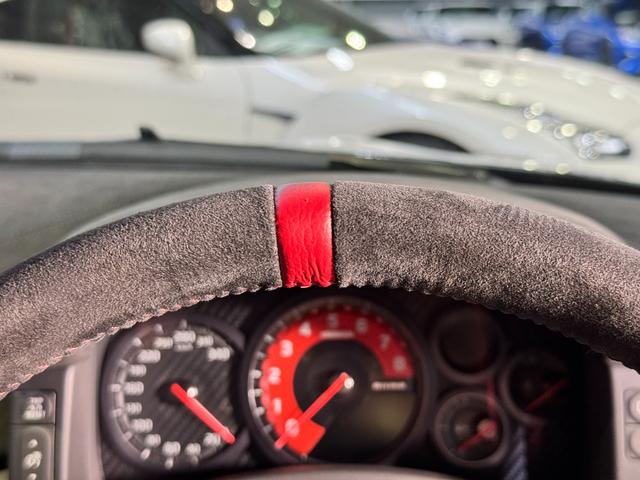 GT-R ニスモ スペシャルエディション 最終MY25モデル/専用RECARO製カーボンバックバケットシート/専用カーボン製エンジンフード//NISMO専用サスペンション/専用カーボンセラミックブレーキ/専用レイズ製アルミホイール(67枚目)