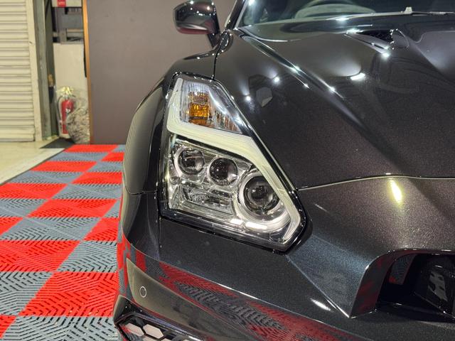 GT-R プレミアムエディション T-スペック /MY24モデル/純正ドラレコ/純正フロアマット/Tスペック専用内装/Tスペック専用サスペンション/専用カーボンセラミックブレーキ/専用レイズ製鍛造ホイール(ブロンズ)(9枚目)