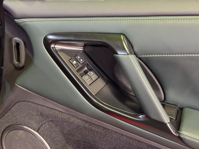 GT-R プレミアムエディション T-スペック /MY24モデル/純正ドラレコ/純正フロアマット/Tスペック専用内装/Tスペック専用サスペンション/専用カーボンセラミックブレーキ/専用レイズ製鍛造ホイール(ブロンズ)(47枚目)