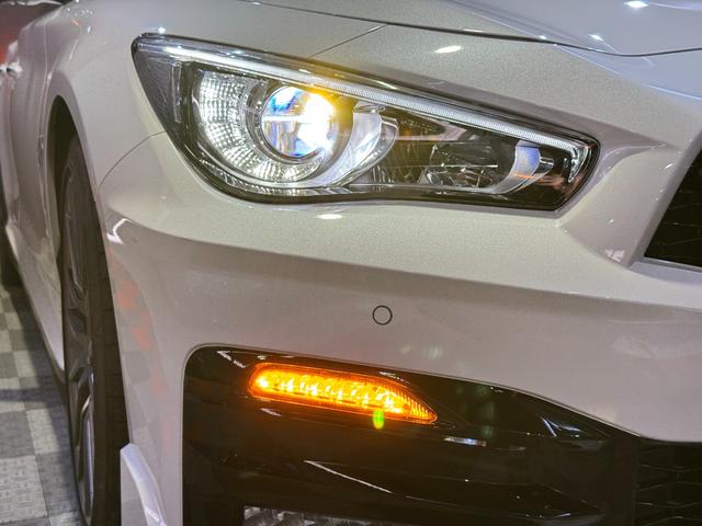 スカイライン ニスモリミテッド 限定100台/ワンオーナー/専用匠組立てエンジン/専用エンケイ製19インチホイール/専用シリアルナンバープレート/サンルーフ/専用匠ネームラベル/専用RECARO製シート/NISMOフロアマット(13枚目)