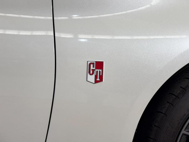 スカイライン ニスモリミテッド 限定100台/ワンオーナー/専用匠組立てエンジン/専用エンケイ製19インチホイール/専用シリアルナンバープレート/サンルーフ/専用匠ネームラベル/専用RECARO製シート/NISMOフロアマット(27枚目)