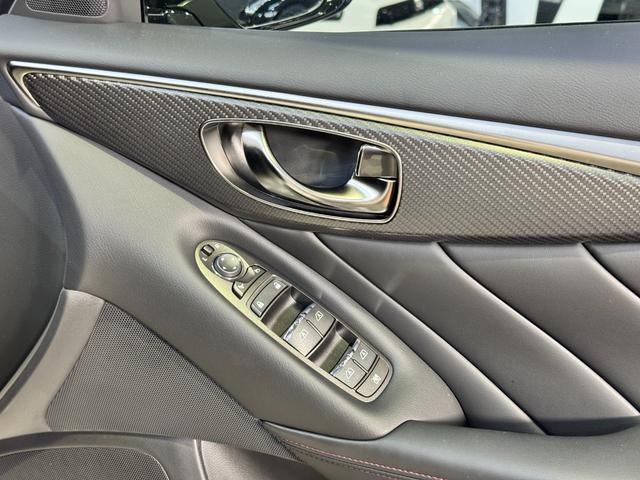 スカイライン ニスモリミテッド 限定100台/ワンオーナー/専用匠組立てエンジン/専用エンケイ製19インチホイール/専用シリアルナンバープレート/サンルーフ/専用匠ネームラベル/専用RECARO製シート/NISMOフロアマット(45枚目)