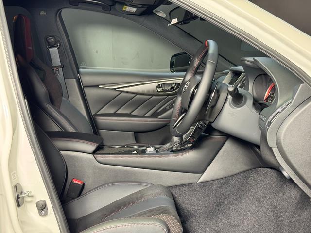 スカイライン ニスモリミテッド 限定100台/ワンオーナー/専用匠組立てエンジン/専用エンケイ製19インチホイール/専用シリアルナンバープレート/サンルーフ/専用匠ネームラベル/専用RECARO製シート/NISMOフロアマット(48枚目)