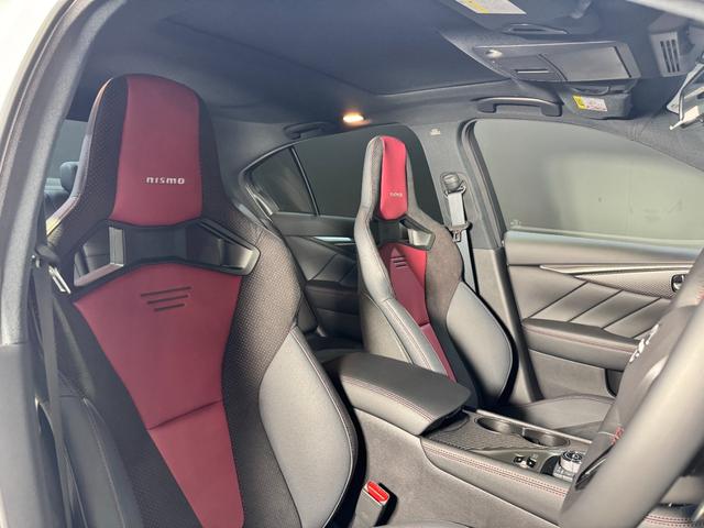 スカイライン ニスモリミテッド 限定100台/ワンオーナー/専用匠組立てエンジン/専用エンケイ製19インチホイール/専用シリアルナンバープレート/サンルーフ/専用匠ネームラベル/専用RECARO製シート/NISMOフロアマット(51枚目)